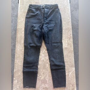 Refuge Women's Black Skinny Jeans